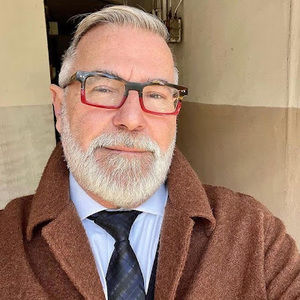 Meet your Posher, Christopher